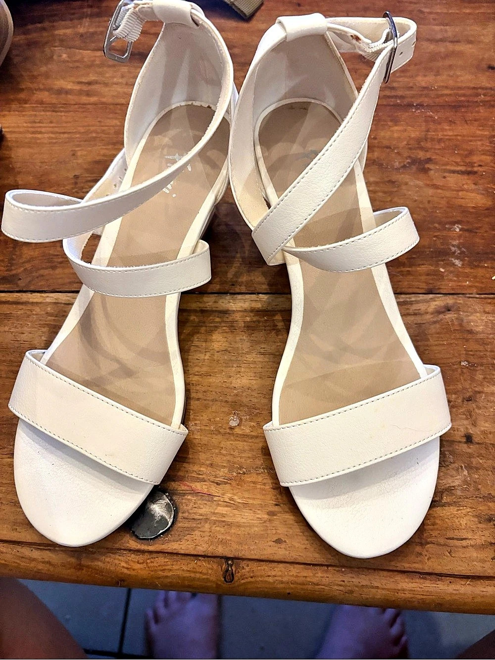 Fioni White Strappy Wedge Sandals Size 6 With Box